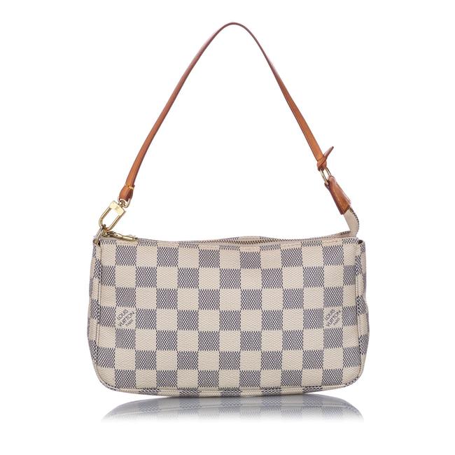 Louis Vuitton Pochette Accessoires White Leather Baguette