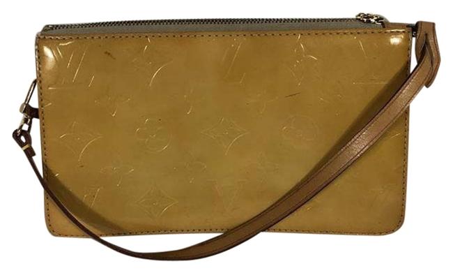 Louis Vuitton Pochette Acessories Vernis Beige Leather Clutch