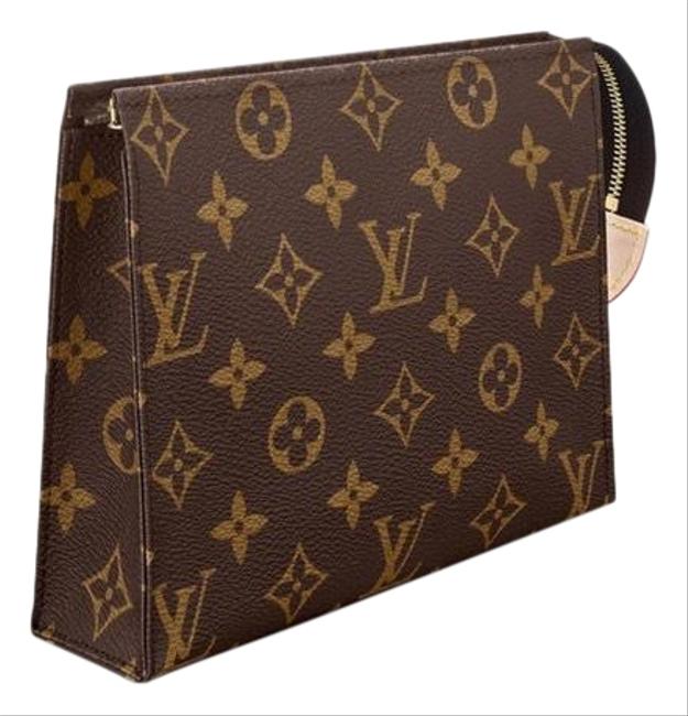 Louis Vuitton Toiletry 19