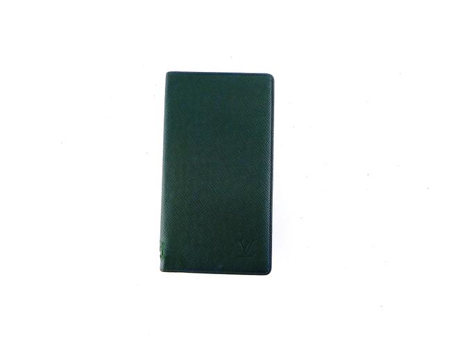 Louis Vuitton Green Porte Cartes Credit Taiga Leather Long Bifold Wallet