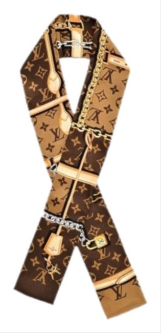 Louis Vuitton Monogram New Rare Classic Iconic ScarfWrap