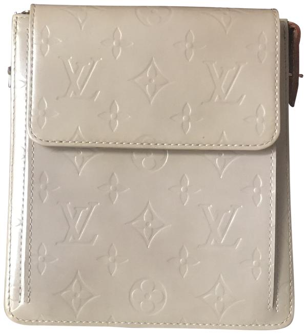 Louis Vuitton Mott Vernis Beige Patent Leather Clutch