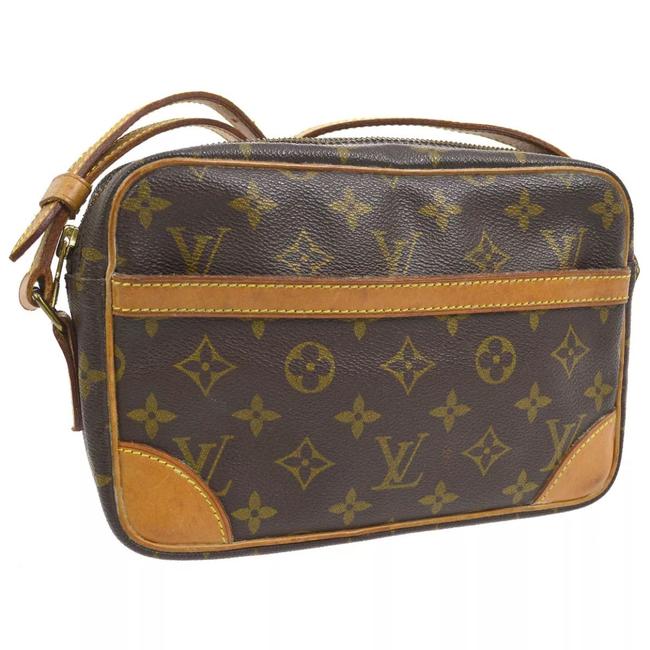 Louis Vuitton Trocadero 24 Red Epi Leather Cross Body Bag