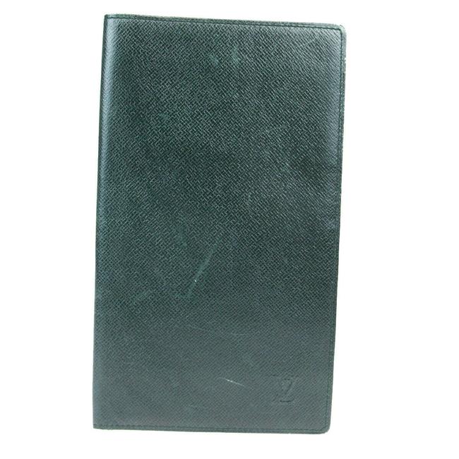Louis Vuitton Green Taiga Taiga Leather Long Bill Bi fold Wallet