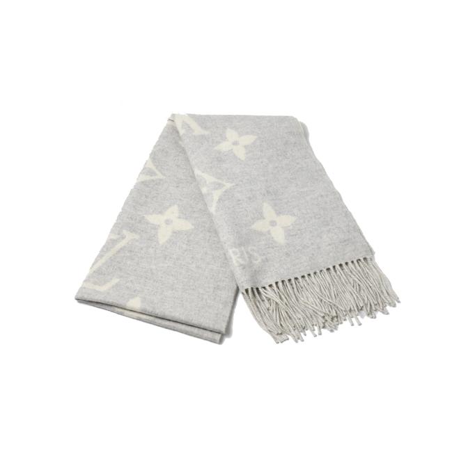 Louis Vuitton Grey Reykjavik Monogram ScarfWrap
