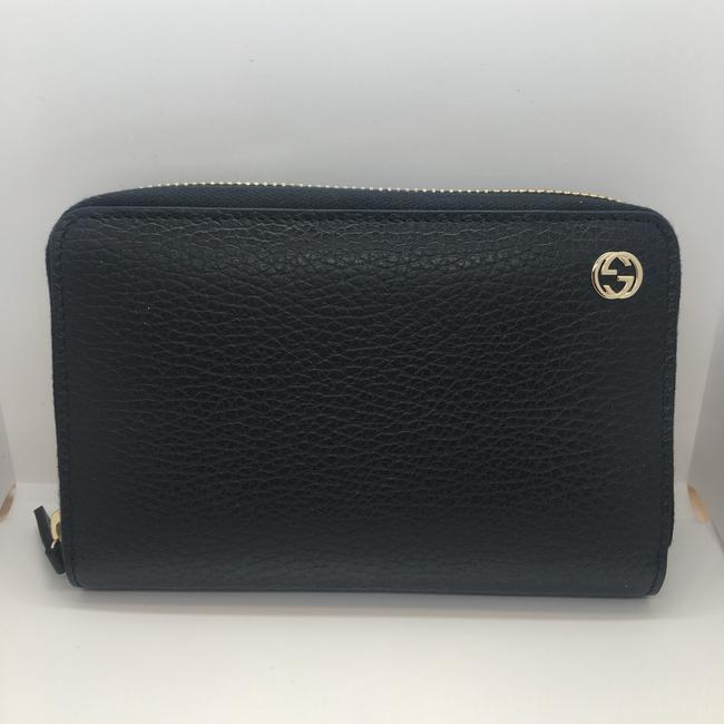 Gucci Black Leather with Zip Wallet 