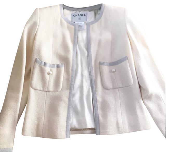 Chanel Ivory Jacket with Pearl Buttons Blazer