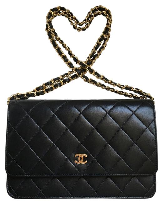 Chanel A33814 00v Black Lambskin Cross Body Bag 