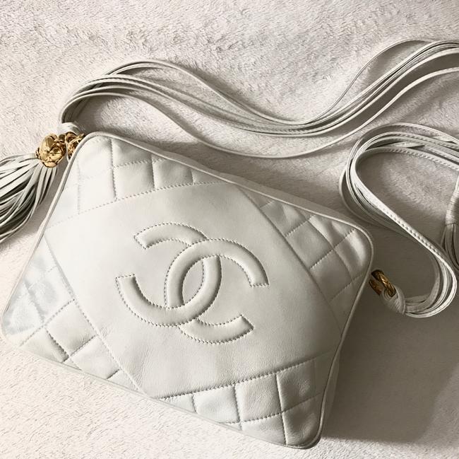 Chanel Camera Vintage White Lambskin Leathers Cross Body Bag 