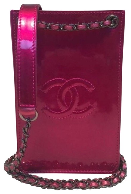 Chanel Cc Phone Pouch Pink Patent Leather Cross Body Bag 
