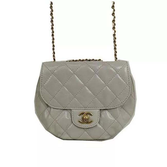 Chanel Classic Flap Cc Logo Round Blush Leather Cross Body Bag 