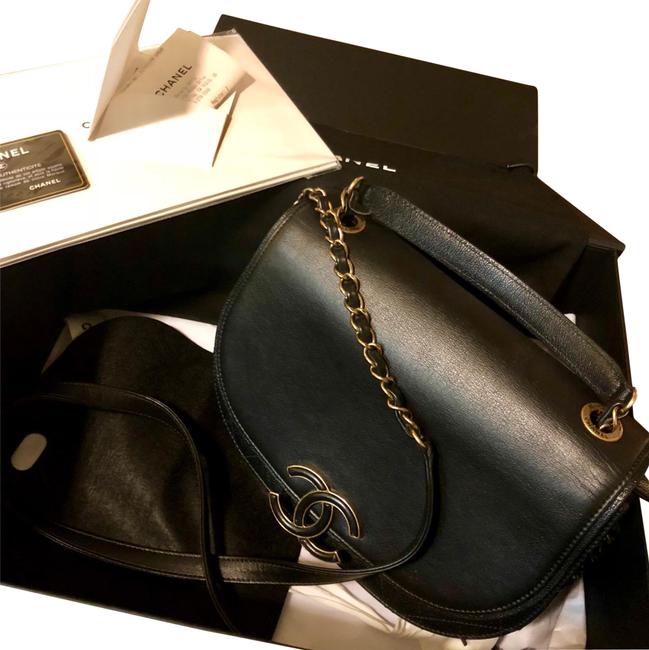 Chanel Messenger 2016 Medium Coco Curve Lambskin Leather Cross Body Bag 