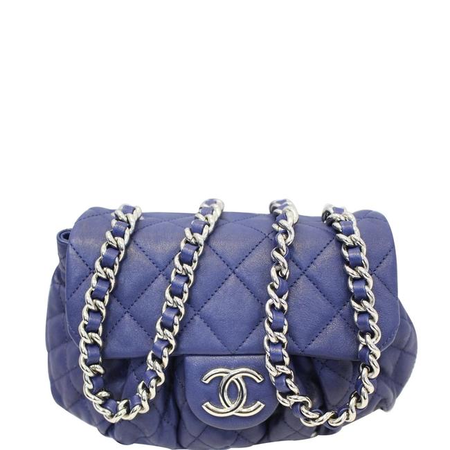Chanel Messenger Chain Around Navy Blue Calfskin Leather Cross Body Bag 