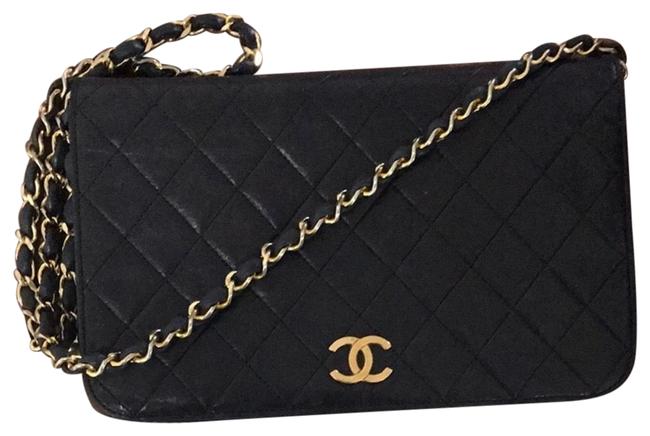 Chanel Boy Shoulder Matelasse Chain Quilted Lambskin Leather Cross Body Bag 