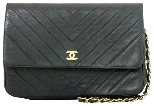 Chanel Boy Shoulder Matelasse Chain Quilted Black Lambskin Leather Cross Body Bag 