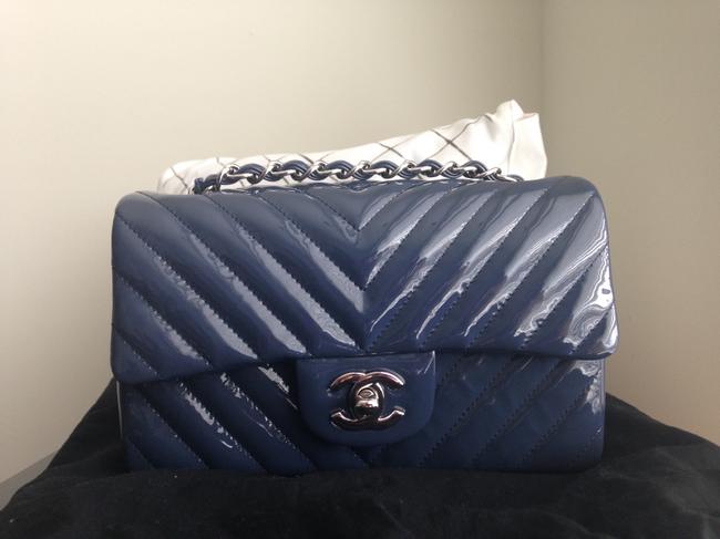 Chanel FlapbagIn Navy Blue Patent Cross Body Bag 