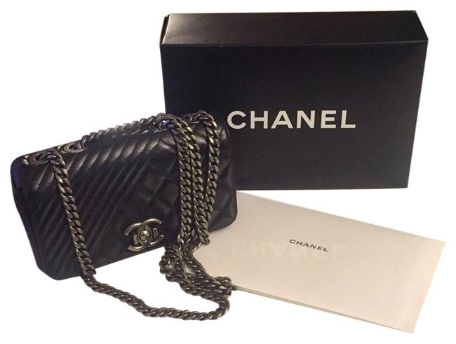 Chanel Lambskin Black 94305 Quilted Leather Cross Body Bag 