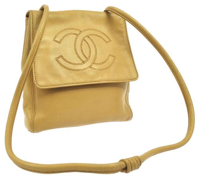 Chanel Messenger Vintage Cc Logo Flap Beige Leather Cross Body Bag 