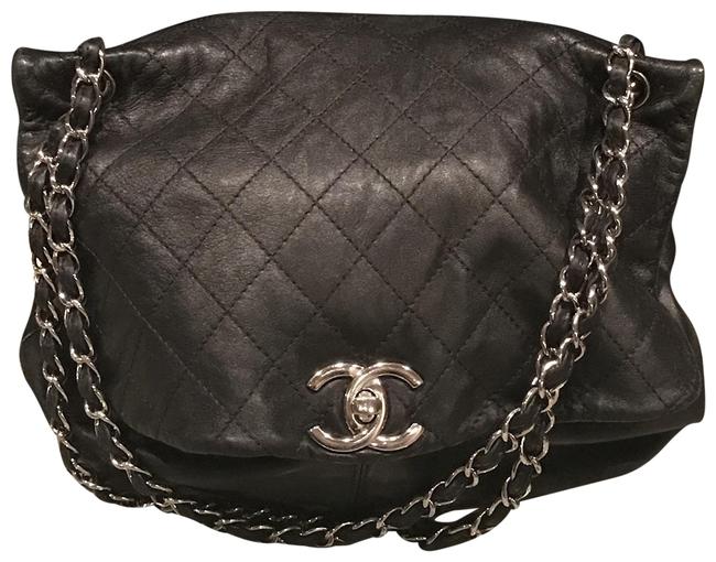 Chanel Sac rabat Uni 94305 Black Leather Cross Body Bag 