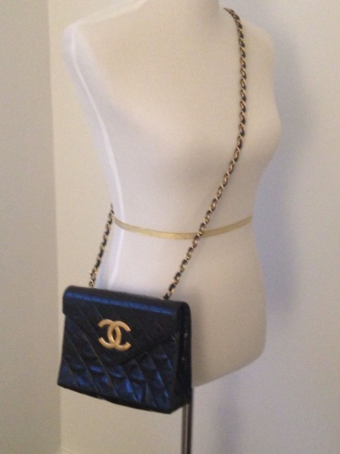 Chanel Rare Patent Medium Quilted Leather Flap Cc Logo Mini Cross Body Bag 