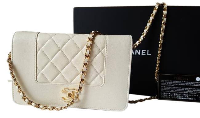 Chanel WOC 