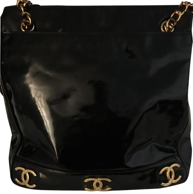Chanel Black Patent Leather Hobo Bag 