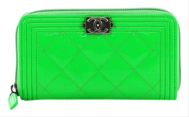 Chanel Boy Zip Around Wallet Quilted Small Neon Green Patent Leather Clutch 