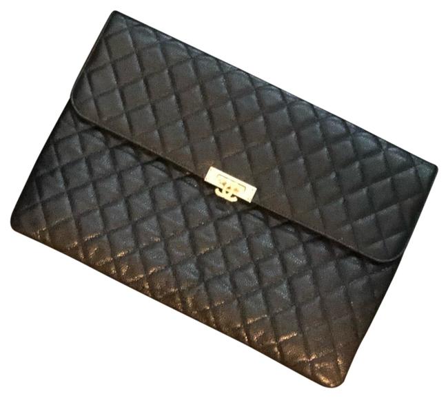 Chanel Cc Logo Classic Lambskin Leather Clutch 
