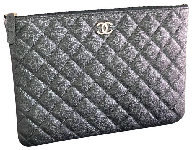 Chanel Iridescent Medium O Quilted Black Pearly Cc Caviar Leather Clutch 