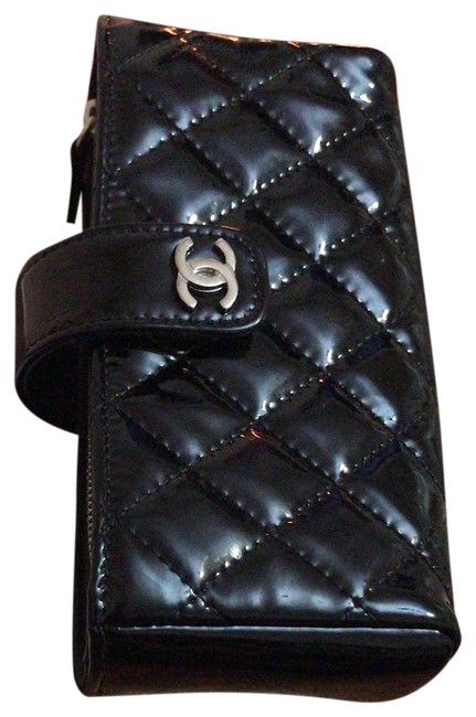 Chanel Quilted O Mini Wallet Black Patent Leather Clutch 