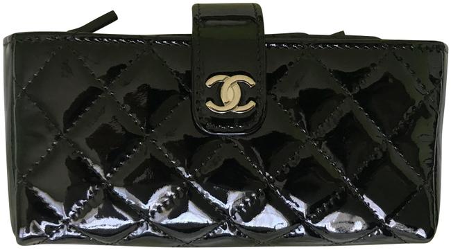 Chanel Quilted Phone Case Black Patent Leather Clutch 