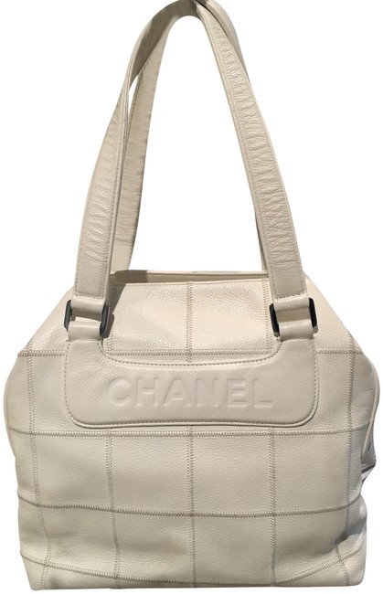 Chanel Stunning Off White Leather Hobo Bag 