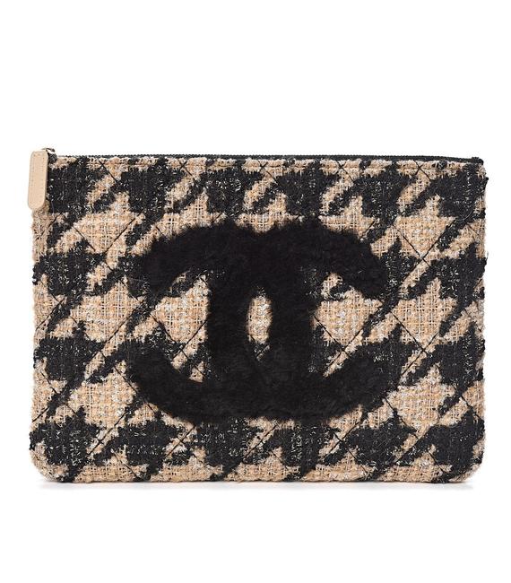 Chanel Tweed Cc Shearling Houndstooth Beige Black Clutch 