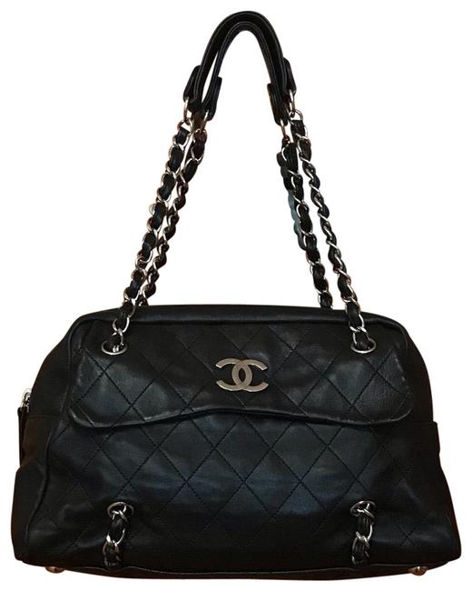 Chanel Black Leather Shoulder Bag 