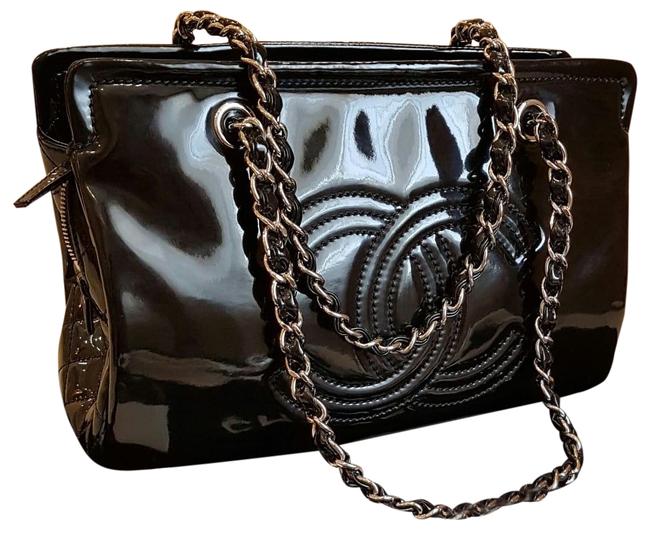 ChanelBlack Patent Leather Shoulder Bag 