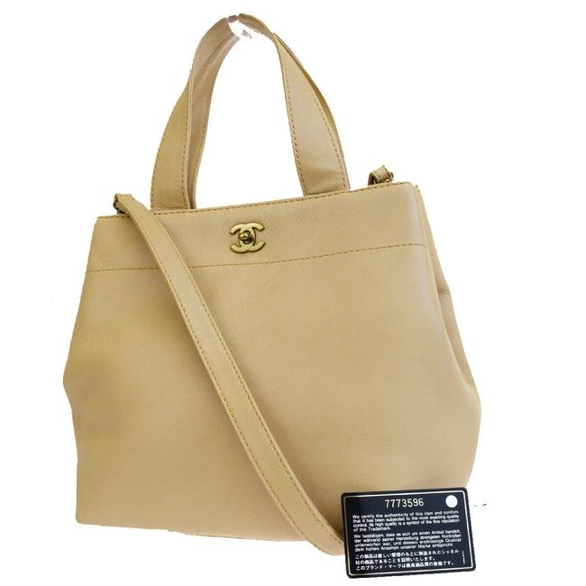 Chanel Cc Hand In Italy Beige Leather Shoulder Bag 