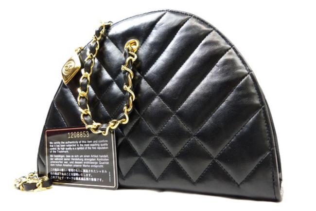 Chanel Crossbody Chevron Crescent 223642 Black Leather Shoulder Bag 