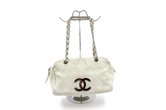 Chanel Diamond Linge White Leather Shoulder Bag 