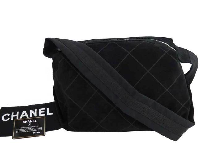 Chanel Diamond Stitch Ladies E41299 Black Suede Leather Shoulder Bag 