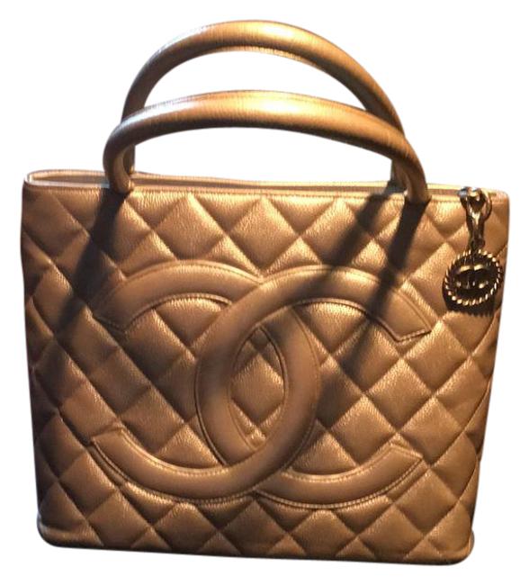 Chanel A01804y03955 Silver Leather Tote