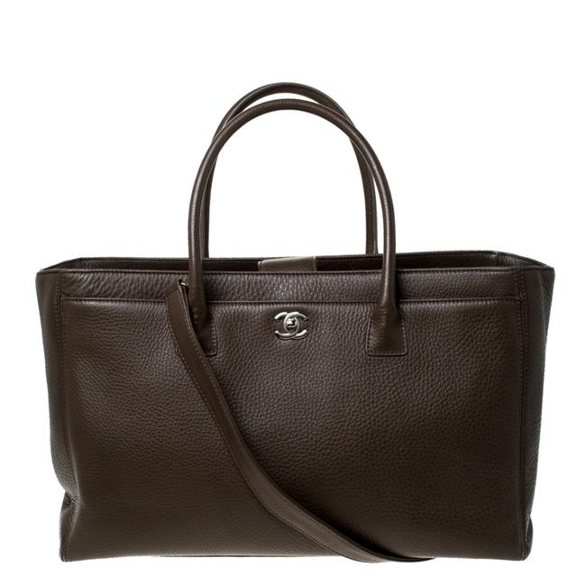 Chanel Cerf Olive Executive Green Leather Tote