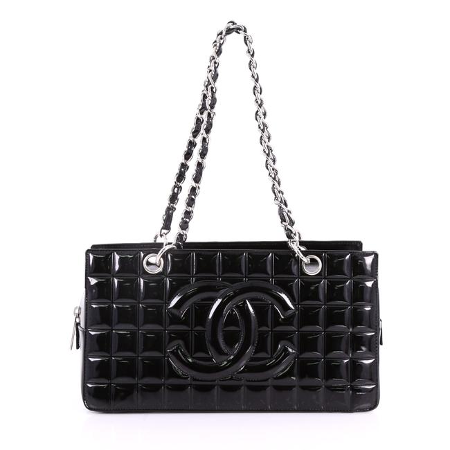Chanel Chocolate Bar Cc Zip Quilted Patent Medium Black Leather Tote