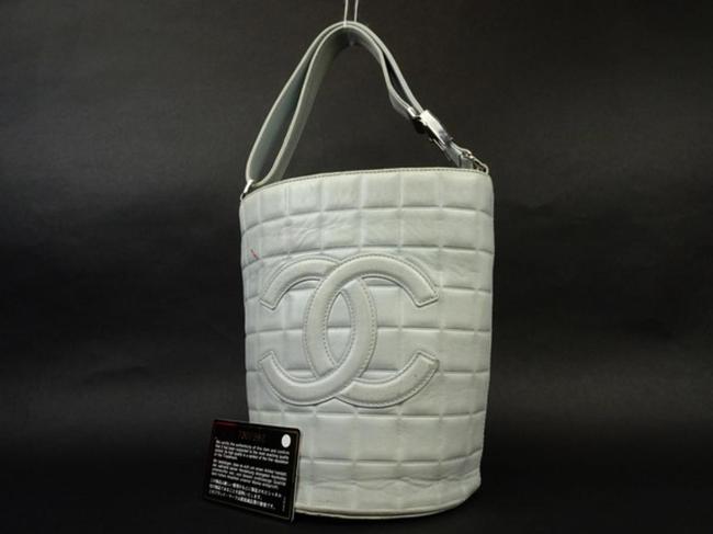 Chanel Bucket Quilted Chocolate Bar 222672 Powder Blue Leather Tote