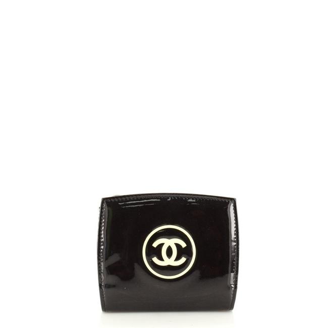 Chanel Cc Logo Zip Around Wallet Patent Compact Black Leather Wristlet