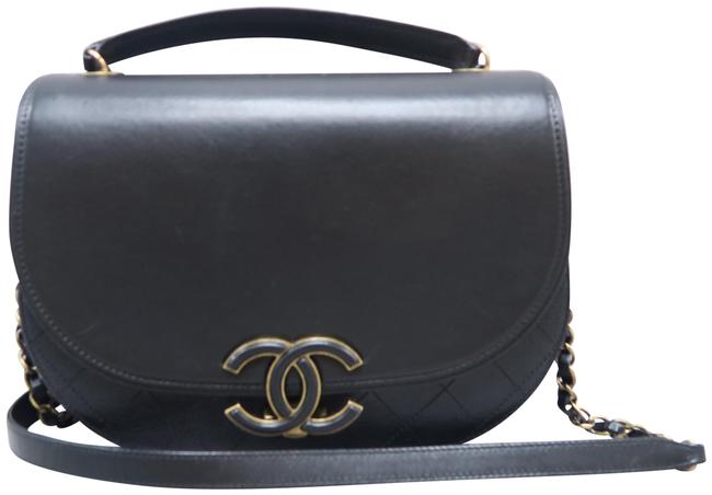 Chanel Coco Curve Medium Black Calfskin Messenger Bag