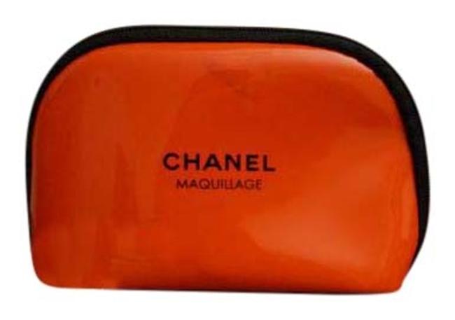 Chanel Cosmetic Red Patent Leather WeekendTravel Bag