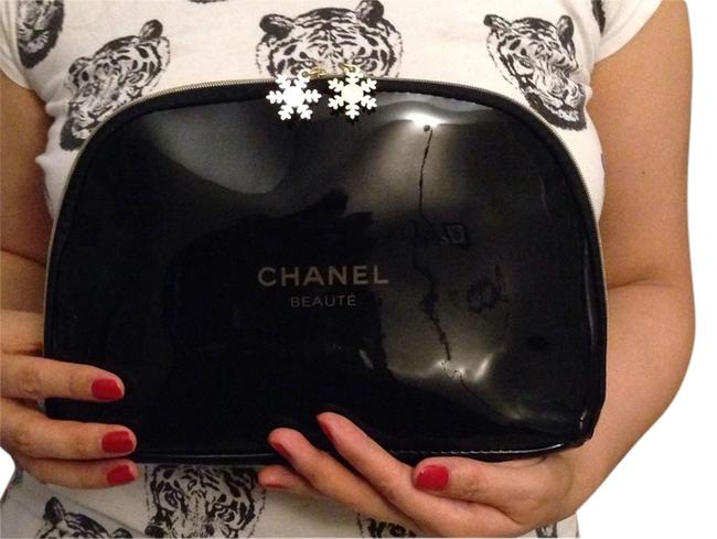 Chanel Make Up Vanity Cosmetic Black Patent Leather WeekendTravel Bag