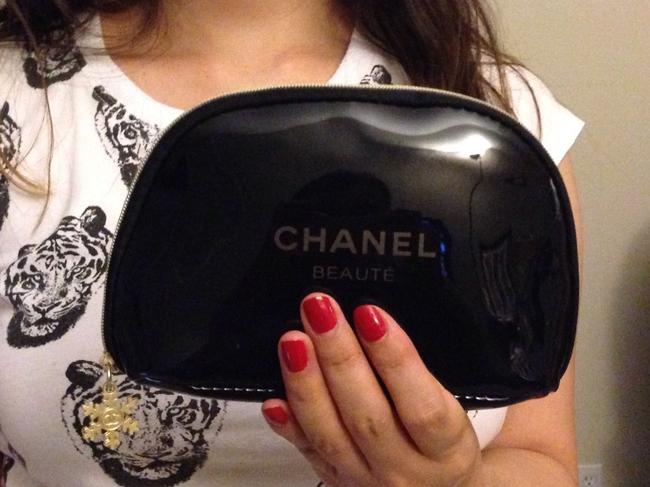Chanel MediumCosmetic Black Patent Leather WeekendTravel Bag