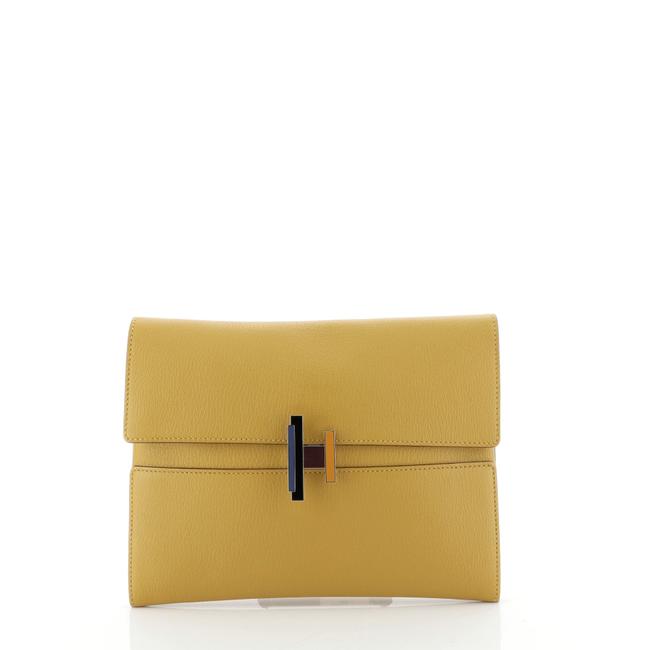 Hermes Cinhetic Chevre Mysore Gold Leather Clutch