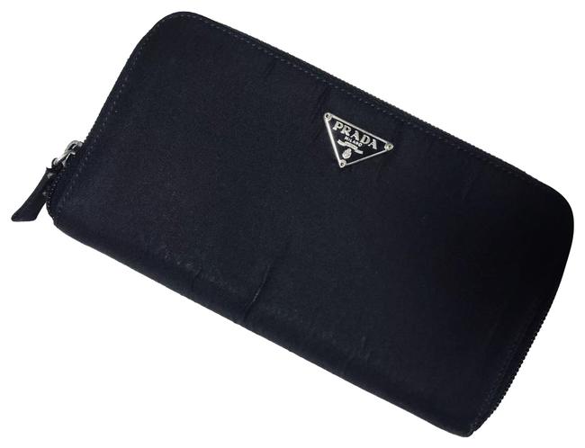 Prada Saginaw Round Wallet Black Leather Clutch